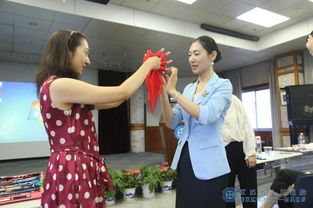 禮潤人心，服務至善——學習服務意識與禮儀規范，提升人文服務綜合能力